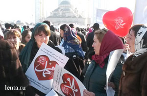 تظاهرات میلیونی چچنی‌ ها در اعتراض به اهانت به ساحت پیامبر اسلام