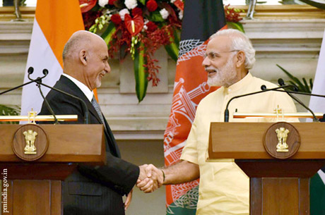افغانستان: هند یا پاکستان؟